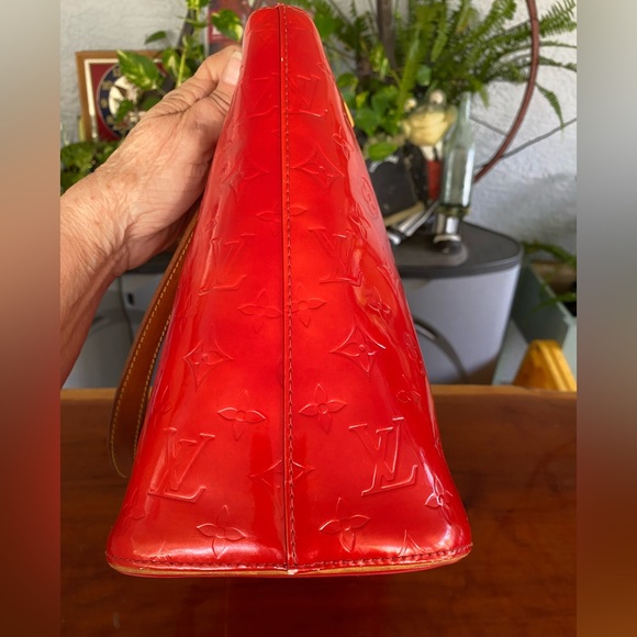 Louis Vuitton Vernis Red Monogram Houston Tote - Picture 8 of 16